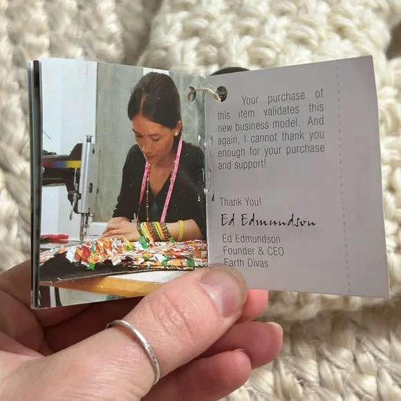 Knit new gloves removable top mittens mitten fair trade button gift - Picture 6 of 6